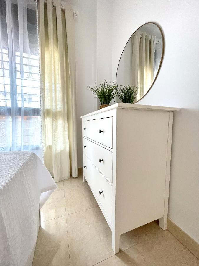 Gatu El Arrecife - A 2 Minutos De La Playa En El Puerto De Santamaria , Preferente Mayores De 25 Anos Y Familias Apartment *