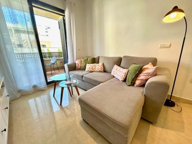Gatu El Arrecife - A 2 Minutos De La Playa En El Puerto De Santamaria , Preferente Mayores De 25 Anos Y Familias Apartment *