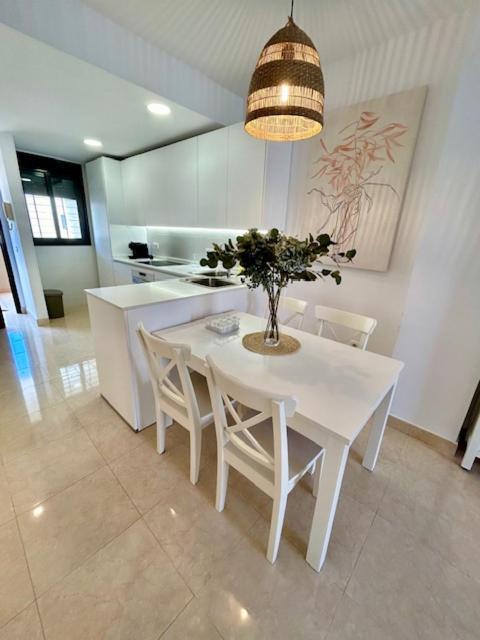Apartment Gatu El Arrecife - A 2 Minutos De La Playa En El Puerto De Santamaria , Preferente Mayores De 25 Anos Y Familias El Puerto de Santa María