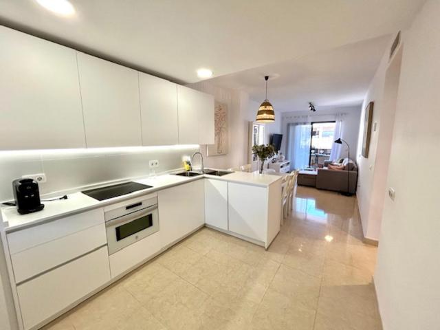 Apartment Gatu El Arrecife - A 2 Minutos De La Playa En El Puerto De Santamaria , Preferente Mayores De 25 Anos Y Familias *